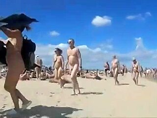 Nud Beach Fun med en nybörjare Cougar