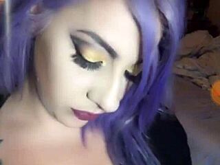 Emo Teen with Big Tits Gets Off on Webcam