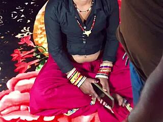 Amatérská indická učitelka šuká Dishu u ní doma pod rouškou doučování