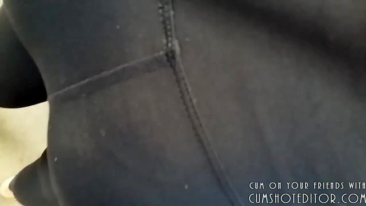 Grande culo di una teenager catturato dalla telecamera Immagine