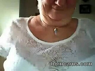 Granny, Grandmother, Webcam, Big tits, Web chat, Sex, Tits