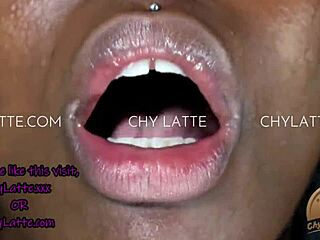 Virtual role play with ebony MILF in face worship and mouth fetish