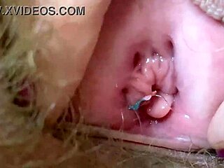Video fetish raksasa badan berbulu dengan tembakan dekat ekstrem dubur dan klitoris besar