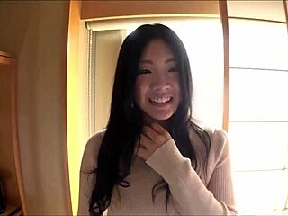 Gadis Jepang Amatir Mio Menggoda dalam POV dengan Payudara Besar dan Rasa Asia