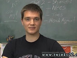 جوردان دالاس ، مثلي الجنس الإيمو ، يظهر في فيديو إباحي ساخن في الفصل الدراسي